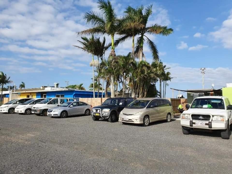 Hostel Palm Tree Backpackers Bundaberg Exterior foto