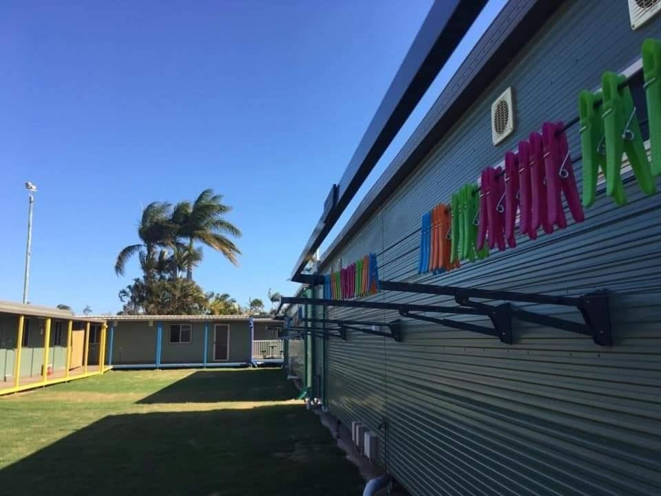 Hostel Palm Tree Backpackers Bundaberg Exterior foto